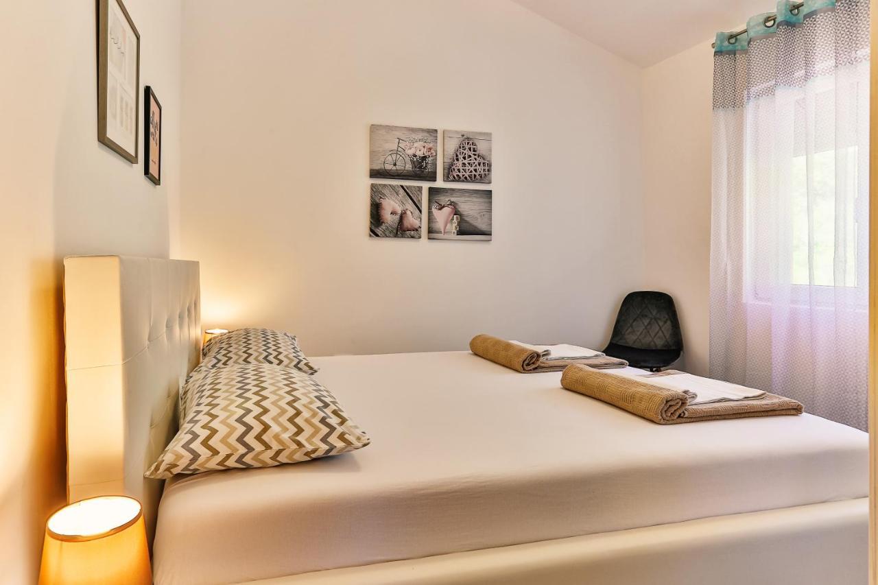 Apartmani Visum Sveti Stefan Exterior foto